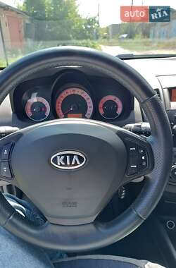 Хетчбек Kia Ceed 2008 в Кропивницькому