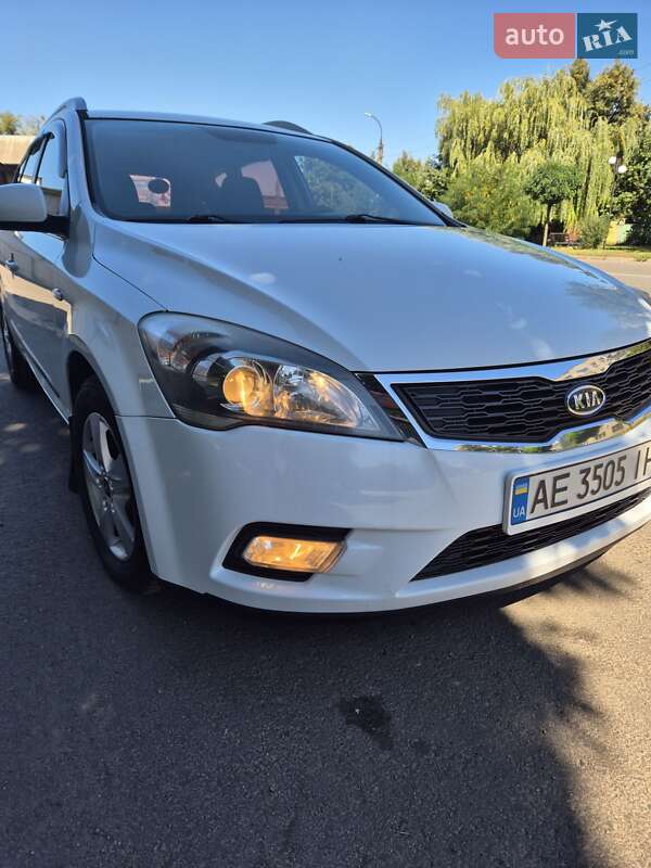 Универсал Kia Ceed 2012 в Черкассах