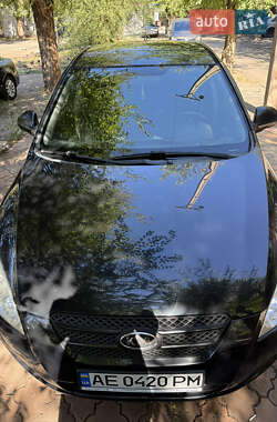 Хэтчбек Kia Ceed 2008 в 
