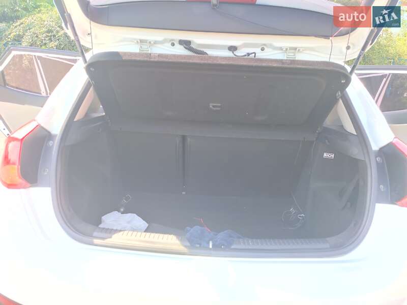 Хэтчбек Kia Ceed 2012 в Ужгороде фото 34 Хэтчбек Kia Ceed 2012 в Ужгороде