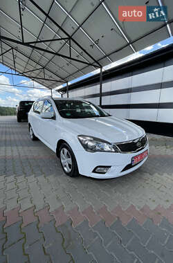 Универсал Kia Ceed 2010 в Виннице