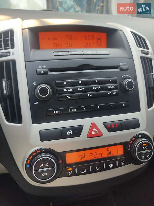 Хэтчбек Kia Ceed 2007 в Одессе