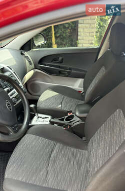 Хэтчбек Kia Ceed 2007 в 