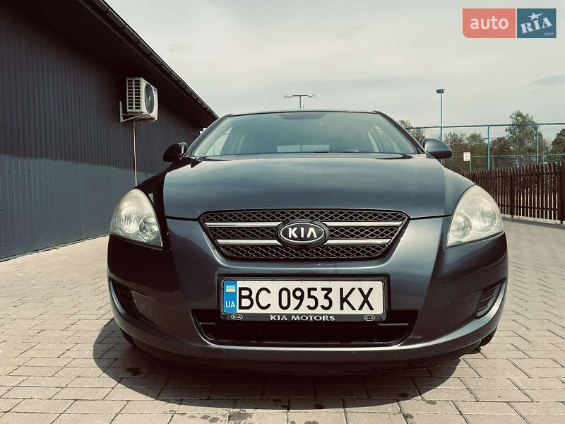 Хэтчбек Kia Ceed 2009 в Львове