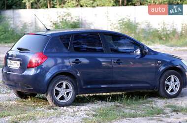 Хэтчбек Kia Ceed 2007 в Новояворовске