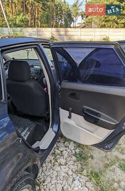 Хэтчбек Kia Ceed 2007 в Новояворовске