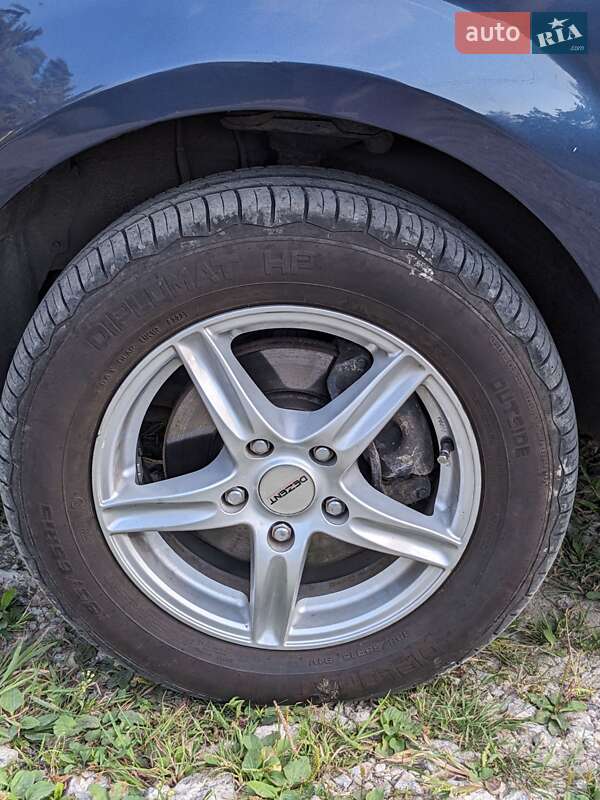 Хэтчбек Kia Ceed 2007 в Новояворовске