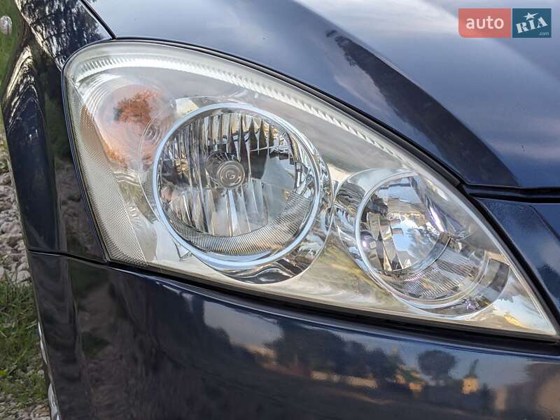 Хэтчбек Kia Ceed 2007 в Новояворовске
