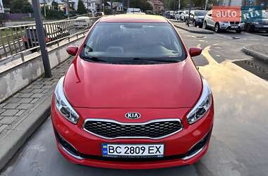 Хэтчбек Kia Ceed 2017 в 