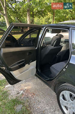 Хэтчбек Kia Ceed 2009 в 