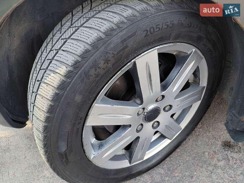 Хетчбек Kia Ceed 2008 в Києві фото 4 Хетчбек Kia Ceed 2008 в Києві