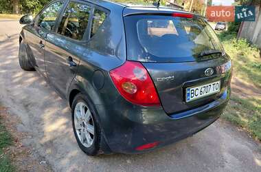 Хетчбек Kia Ceed 2008 в Києві фото 8 Хетчбек Kia Ceed 2008 в Києві