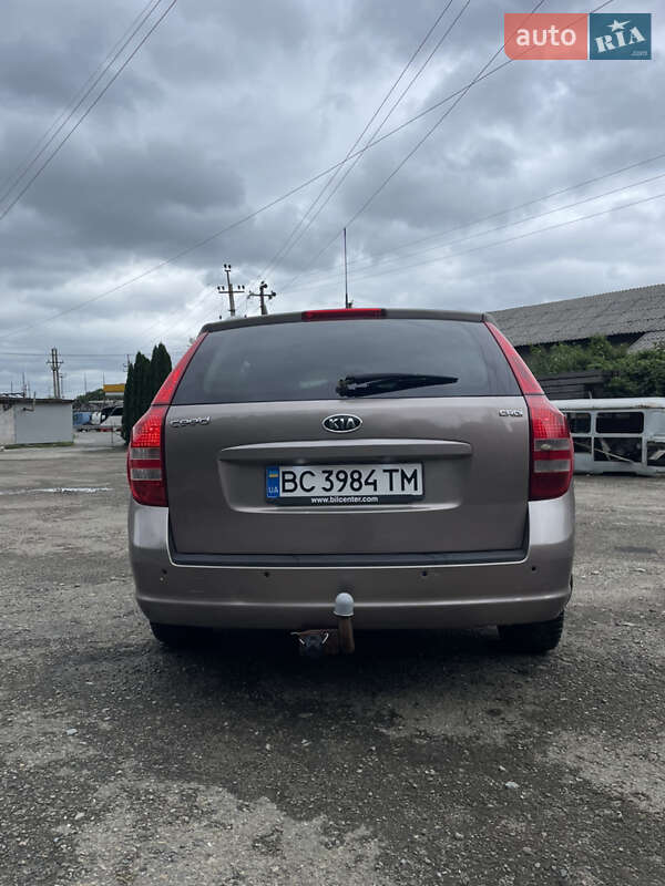 Универсал Kia Ceed 2007 в Сколе