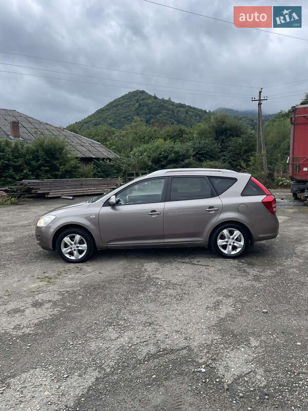 Универсал Kia Ceed 2007 в Сколе