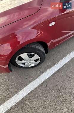 Хэтчбек Kia Ceed 2007 в 