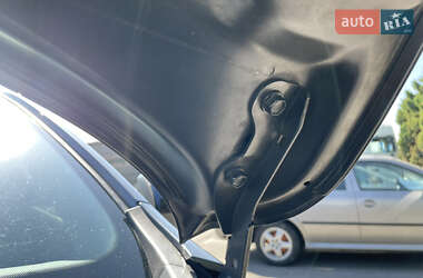 Хэтчбек Kia Ceed 2010 в 