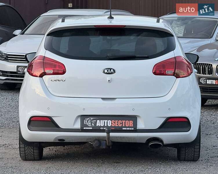 Хэтчбек Kia Ceed 2012 в Харькове