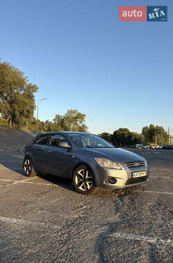 Хэтчбек Kia Ceed 2009 в Киеве