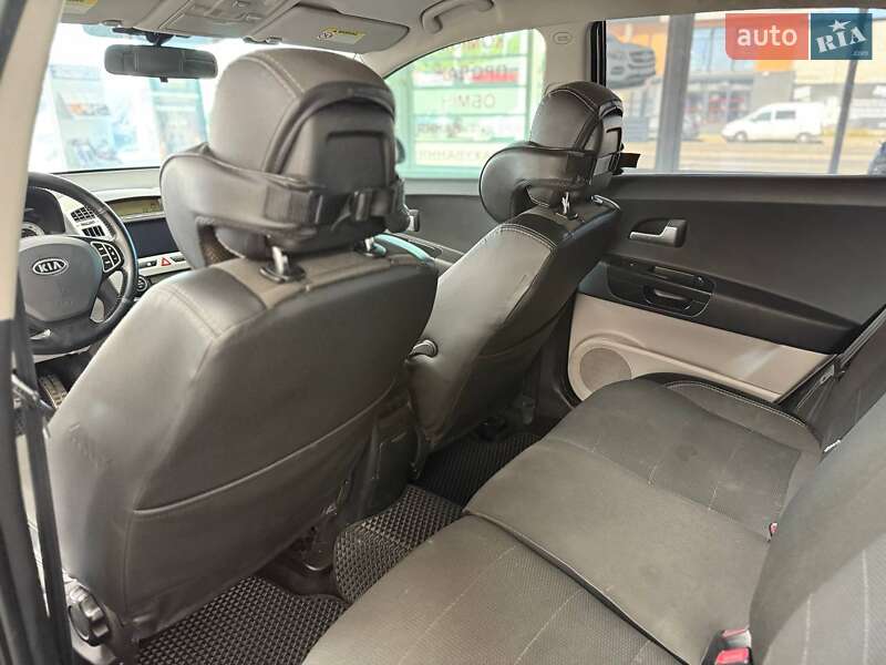 Хэтчбек Kia Ceed 2008 в Киеве