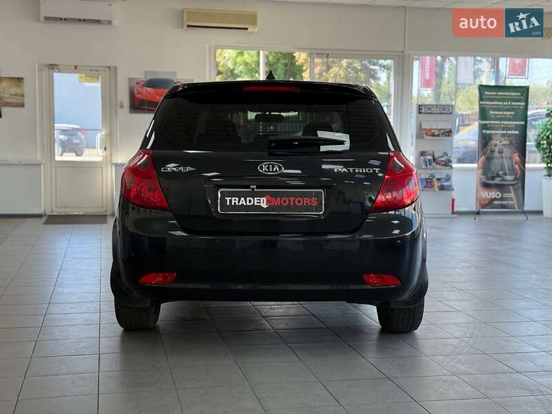 Хэтчбек Kia Ceed 2008 в Киеве