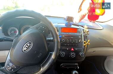 Хетчбек Kia Ceed 2008 в 