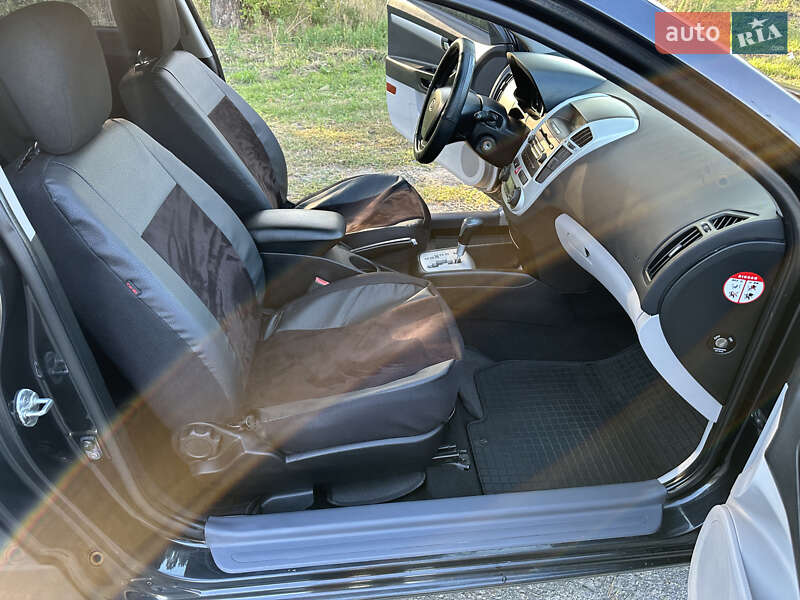 Хэтчбек Kia Ceed 2008 в Киеве