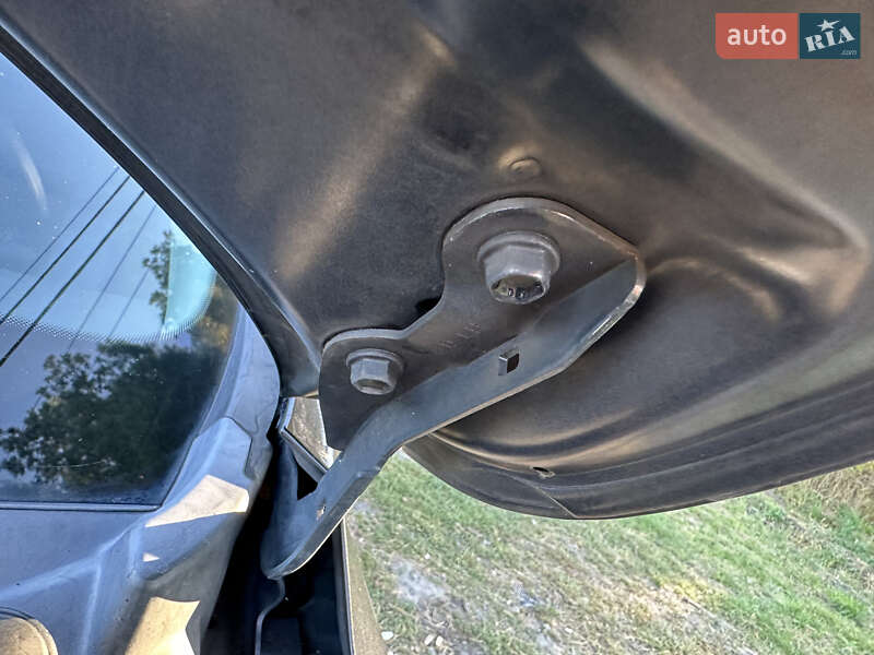 Хэтчбек Kia Ceed 2008 в Киеве