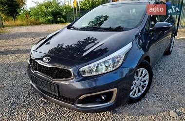 Хэтчбек Kia Ceed 2017 в 
