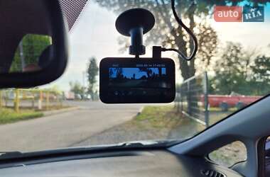 Хэтчбек Kia Ceed 2017 в 
