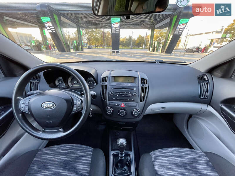 Хетчбек Kia Ceed 2007 в Одесі фото 51 Хетчбек Kia Ceed 2007 в Одесі