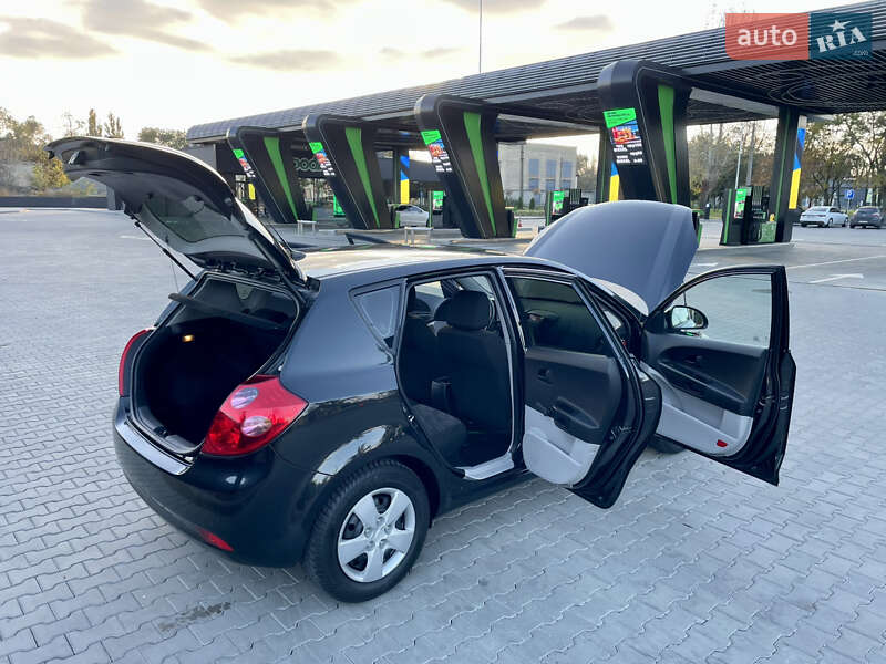 Хетчбек Kia Ceed 2007 в Одесі фото 37 Хетчбек Kia Ceed 2007 в Одесі