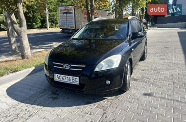 Универсал Kia Ceed 2007 в Луцке