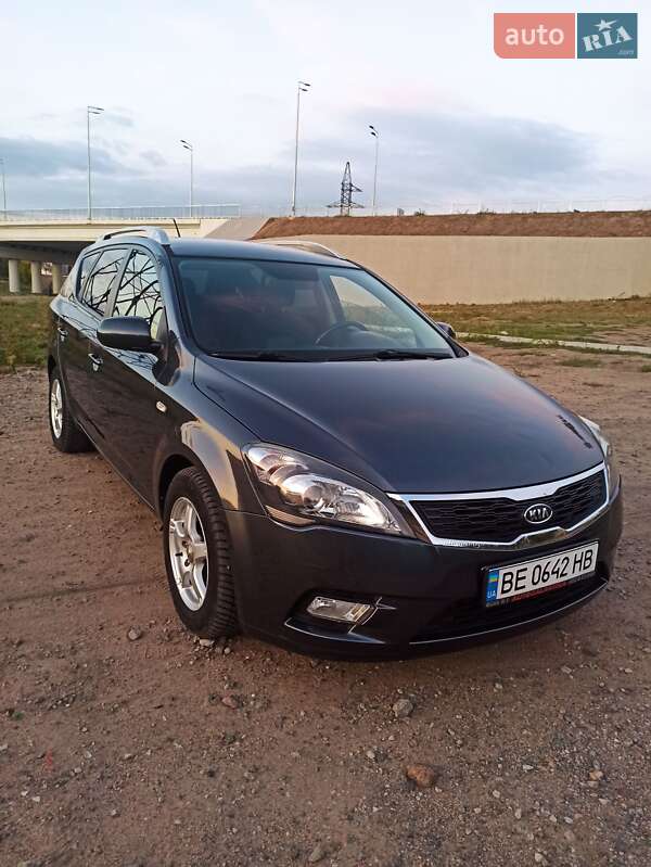 Универсал Kia Ceed 2011 в Вознесенске фото 12 Универсал Kia Ceed 2011 в Вознесенске