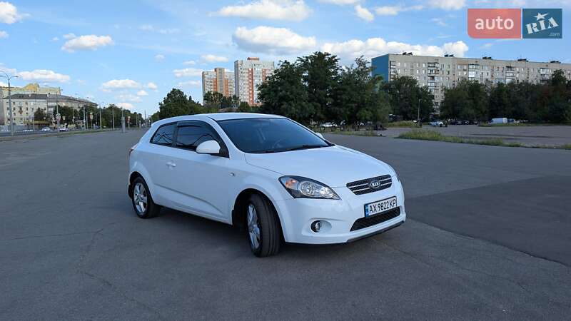 Хэтчбек Kia Ceed 2008 в Харькове фото 2 Хэтчбек Kia Ceed 2008 в Харькове