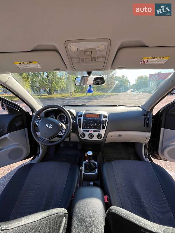 Универсал Kia Ceed 2008 в Чернигове