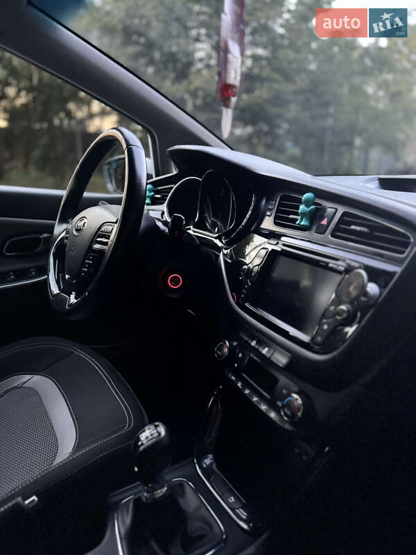 Універсал Kia Ceed 2014 в Глевасі