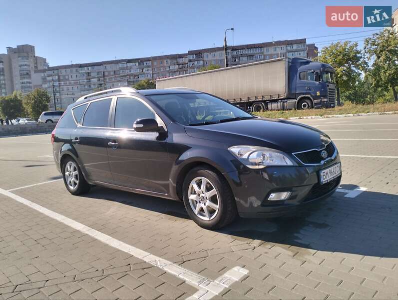 Универсал Kia Ceed 2010 в Сумах