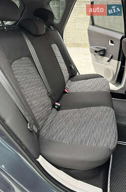 Хэтчбек Kia Ceed 2007 в 