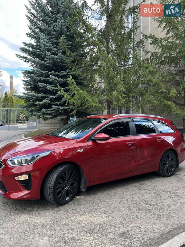 Универсал Kia Ceed 2018 в Днепре