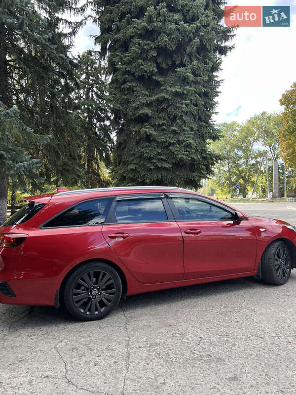 Универсал Kia Ceed 2018 в Днепре