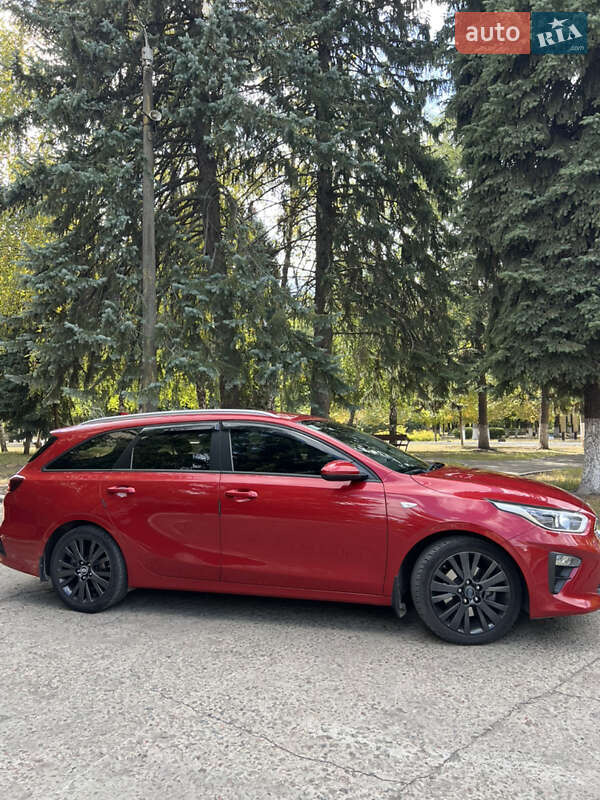 Универсал Kia Ceed 2018 в Днепре