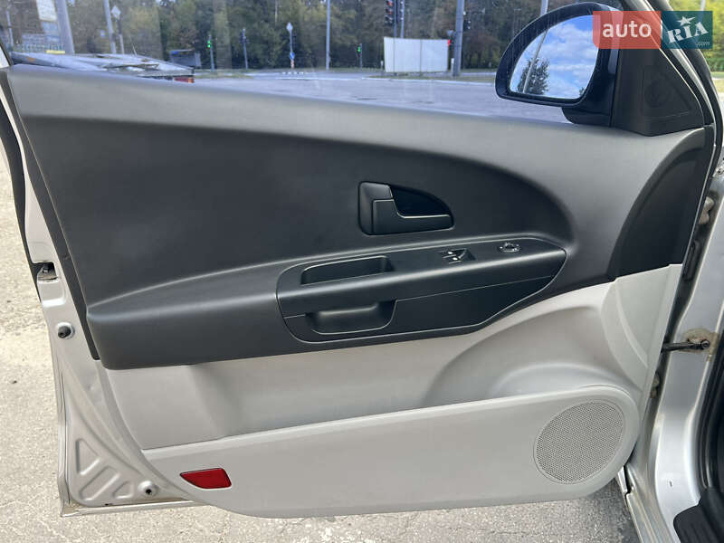 Хэтчбек Kia Ceed 2008 в Харькове