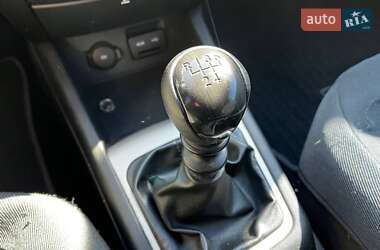 Хэтчбек Kia Ceed 2008 в 