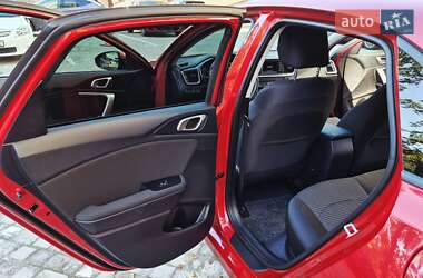 Хэтчбек Kia Ceed 2019 в 