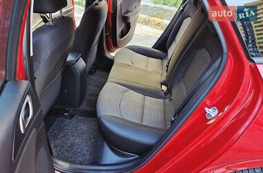Хэтчбек Kia Ceed 2019 в 