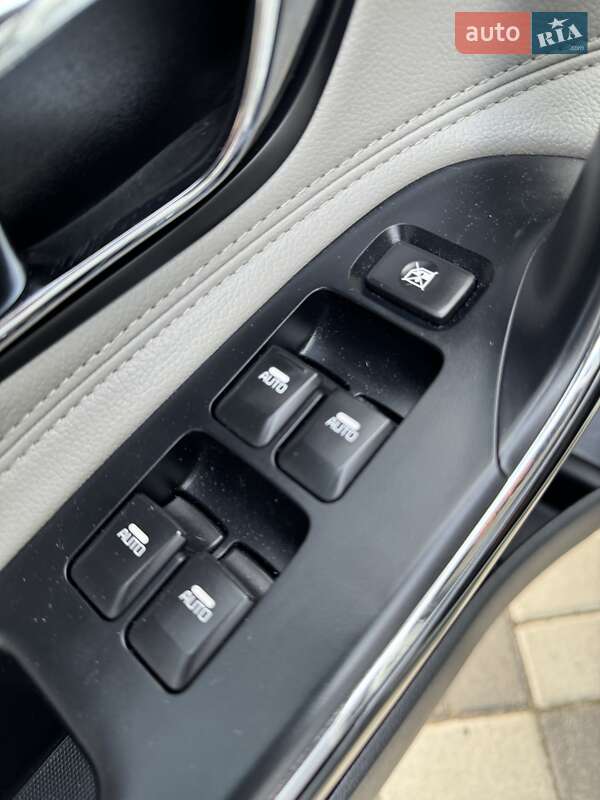 Хетчбек Kia Ceed 2013 в Києві