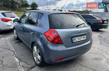 Хэтчбек Kia Ceed 2007 в 