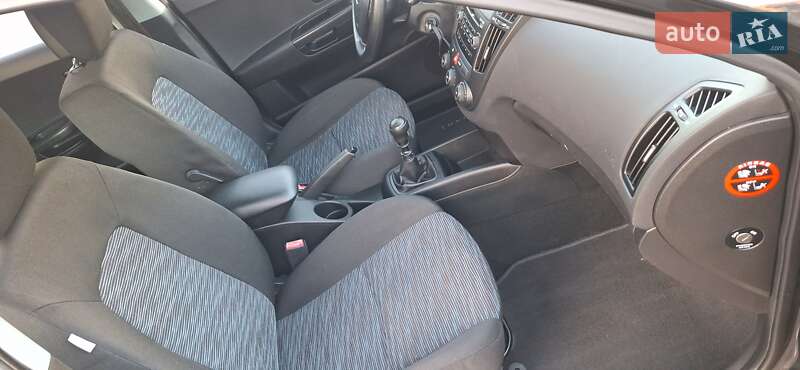 Хэтчбек Kia Ceed 2008 в Нежине