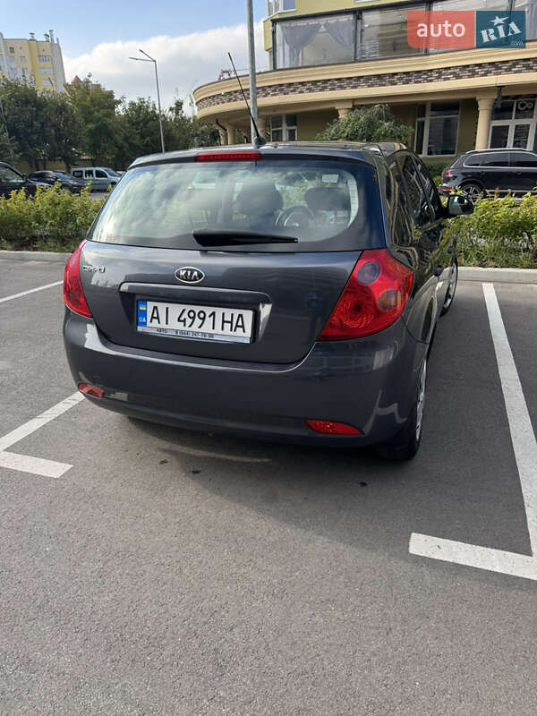 Хэтчбек Kia Ceed 2009 в Киеве
