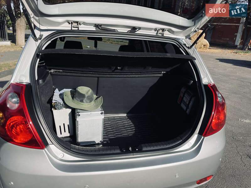 Хэтчбек Kia Ceed 2007 в Полтаве